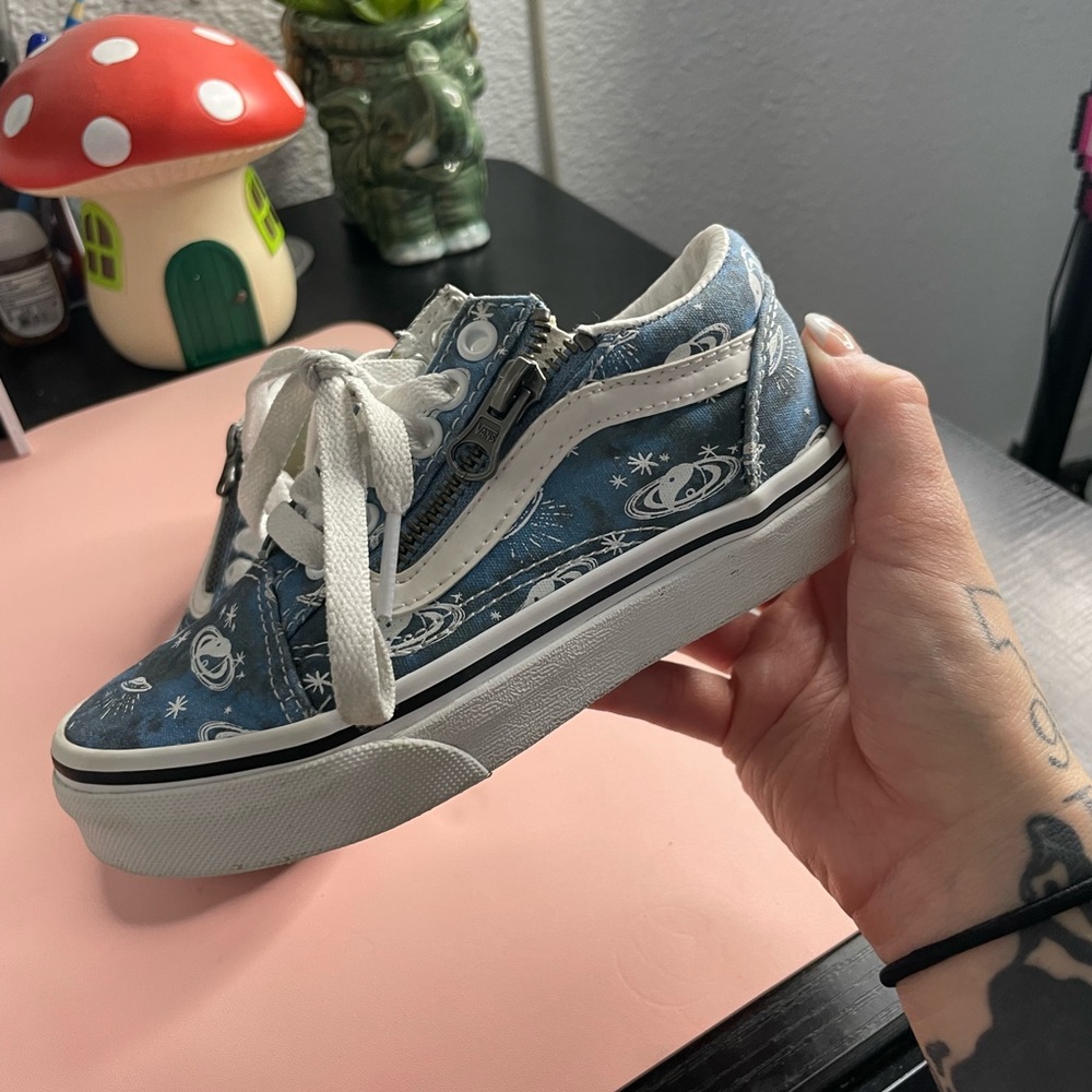 Toddler vans